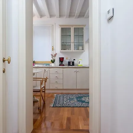 Ca Dama Del Pozzo Apartman *