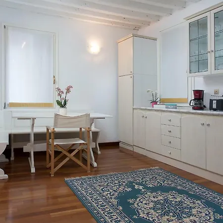 Ca Dama Del Pozzo Velence